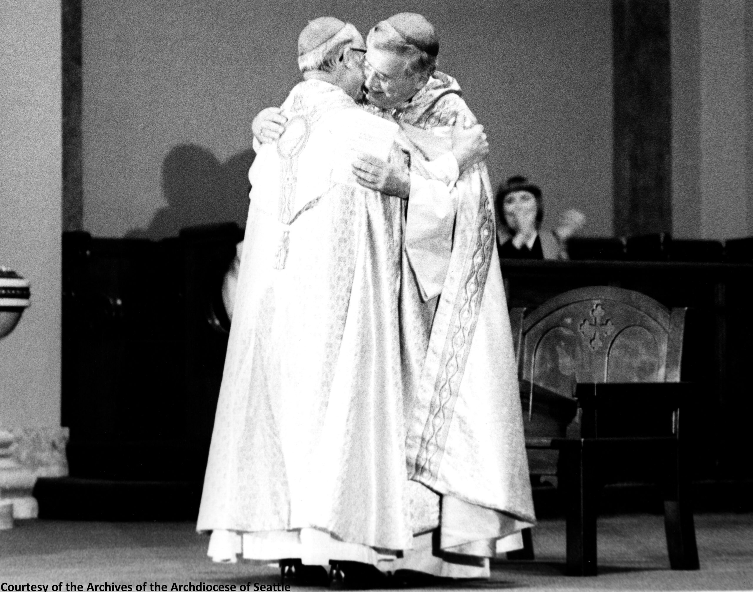 39.1-Archbishops-embrace